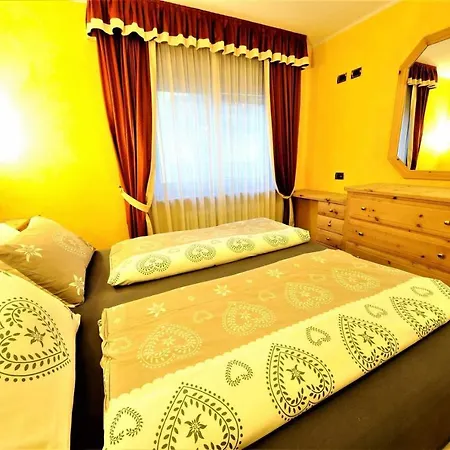 Apartmanhotel Alpen Royal By 2*