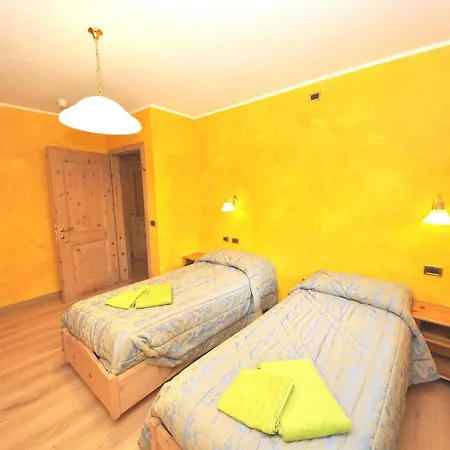 Alpen Royal By Apartmanhotel 2*
